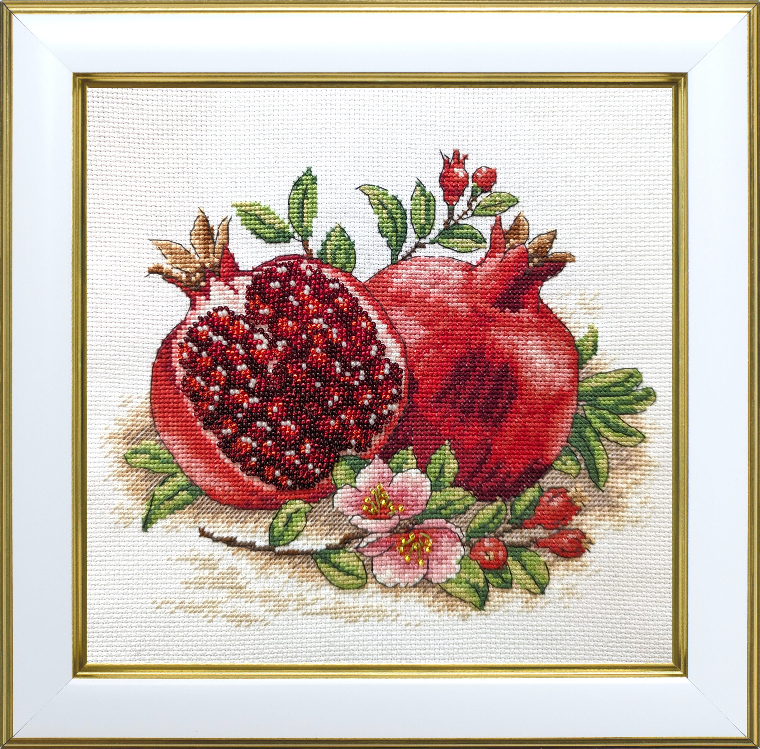 М-0307 "Гранат" (набір для вишивання муліне ДМС + бісер Preciosa) 20х20 см